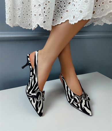 LENA  Zebra Sivri Burun Sandalet