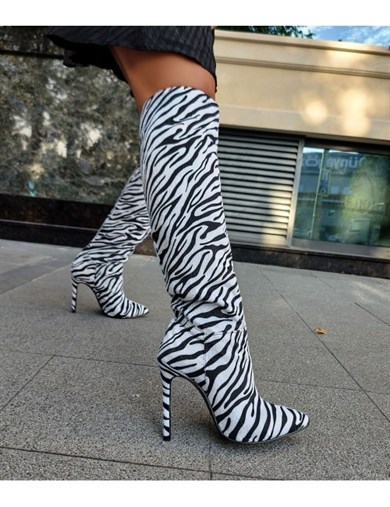 ROSE Zebra Desenli İnce Topuk Çizme